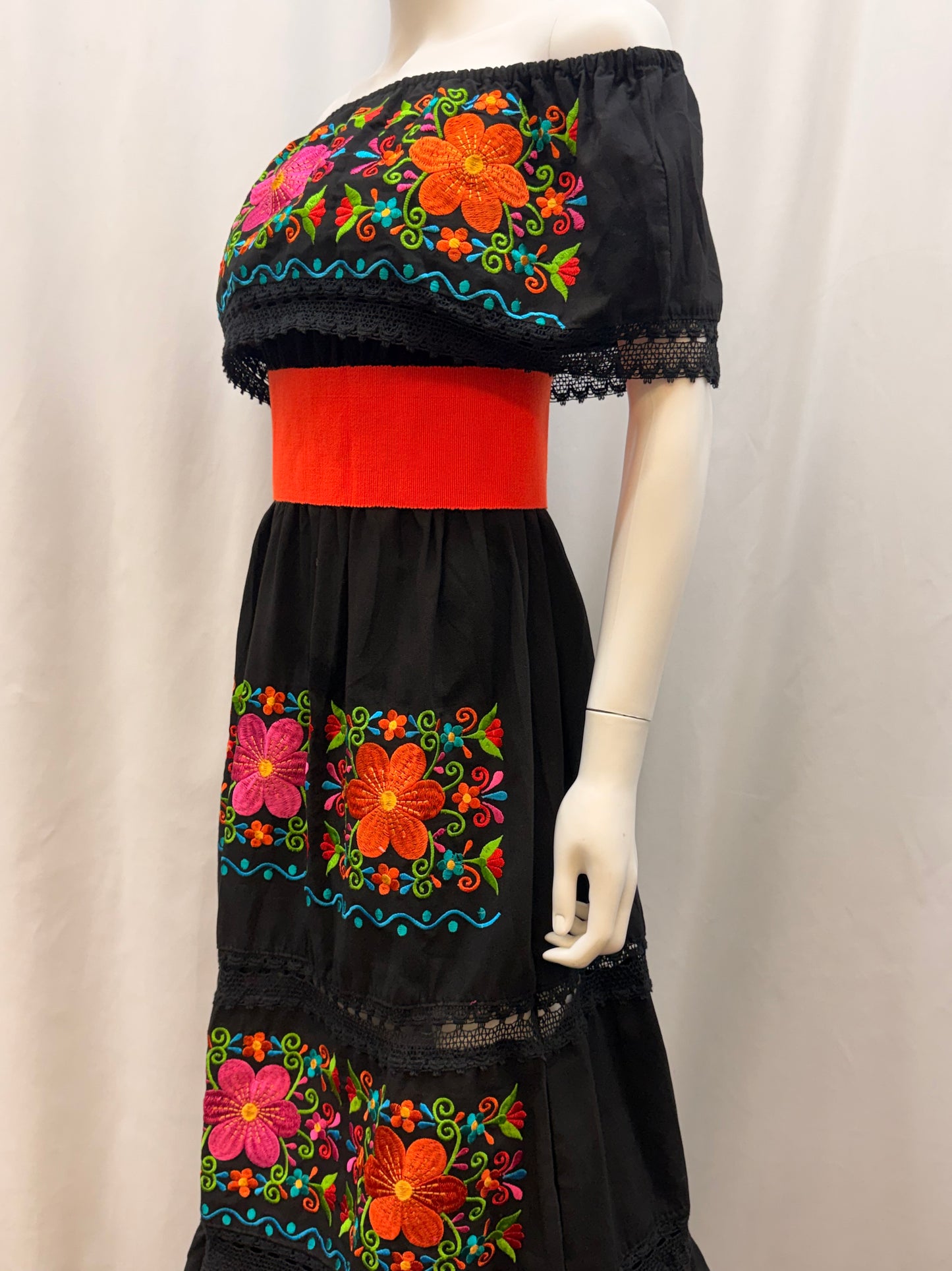 Women's Mexican Off the Shoulder Floral Embroidered Dress