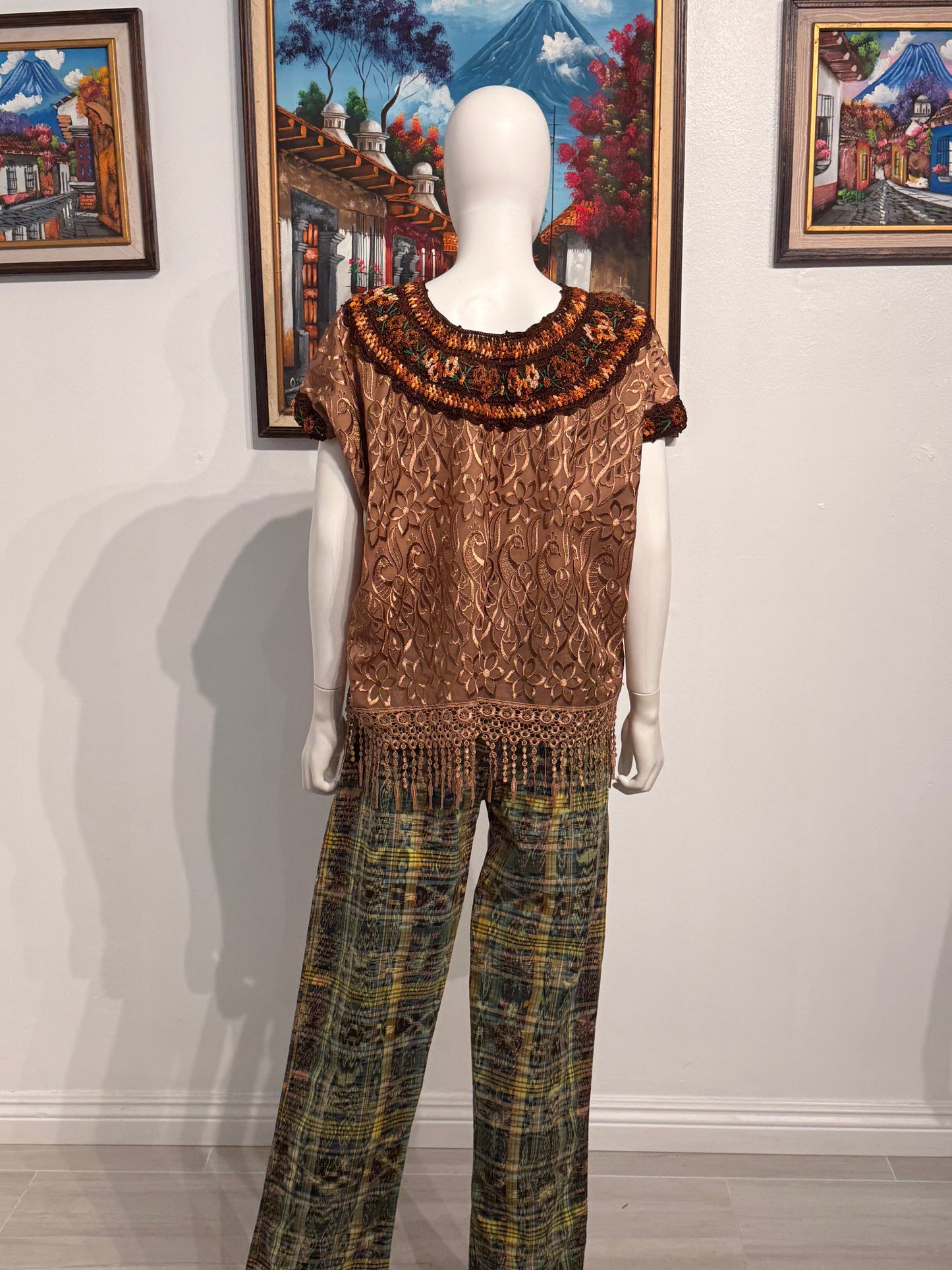 Women's Guatemalan Silk Embroidered Blouse