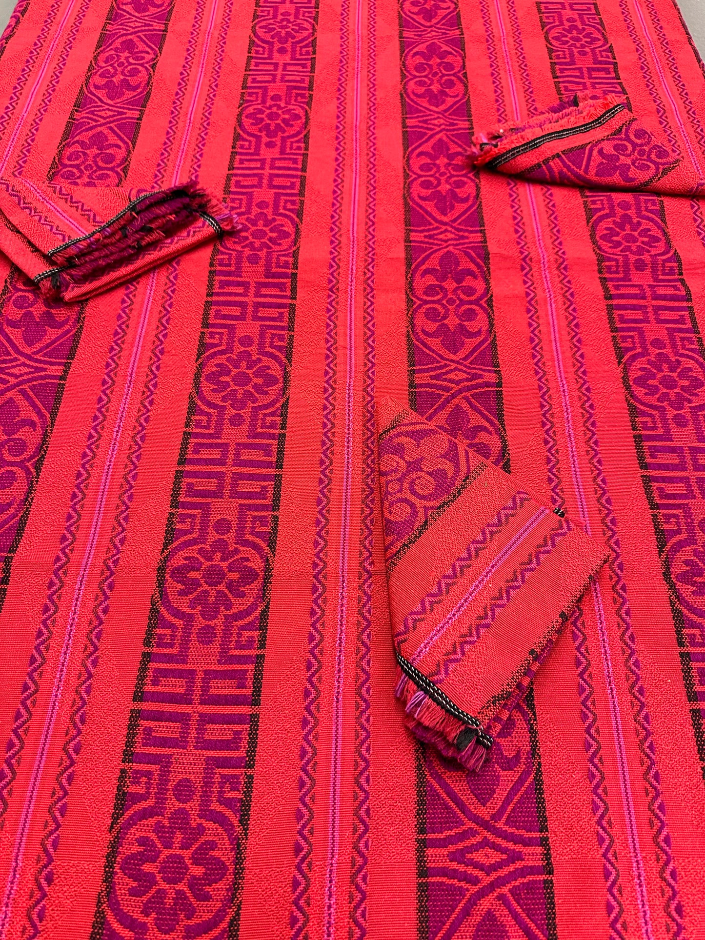 Guatemala Traditional Table Cover with Napkins