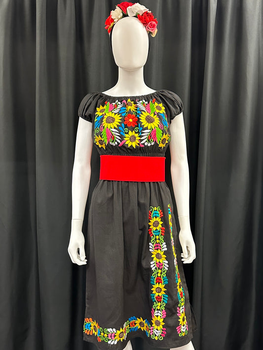 Women's Guatemalan Embroidered Dress